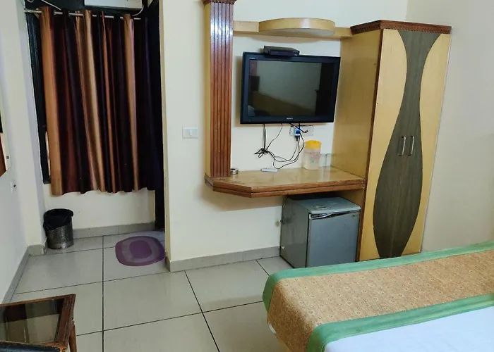 Budget King Room